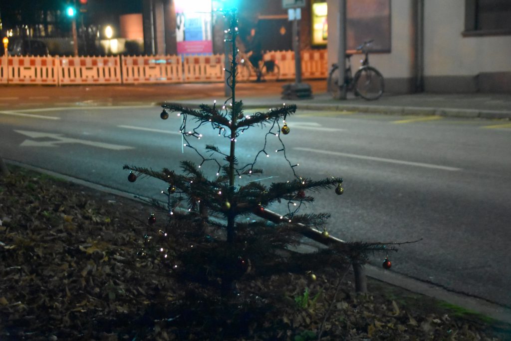 Der andere Weihnachtsbaum... Lokalbüro Düsseldorf