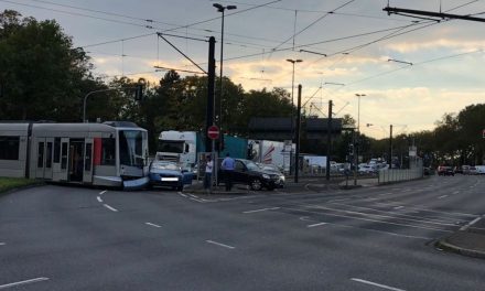 Großer Stau im Feierabendverkehr