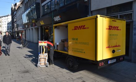 DHL setzt Elektrofahrzeuge in der Innenstadt ein