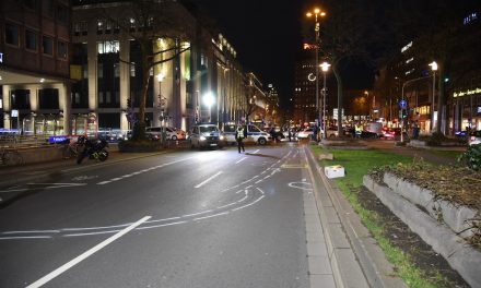 Fußgänger bei Verkehrsunfall von Motorrad erfasst und schwer verletzt