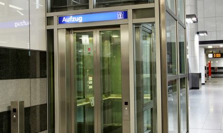 Kritik an Aufzug-Bauarbeiten im Hauptbahnhof