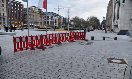 Poller-Blokade am Corneliusplatz