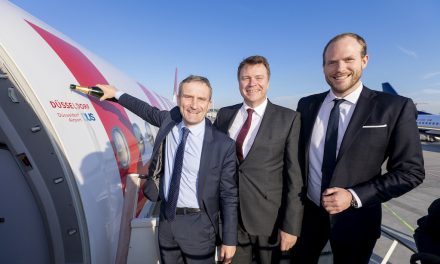 Laudamotion A320 mit neuer Lackierung in Düsseldorf gelandet!