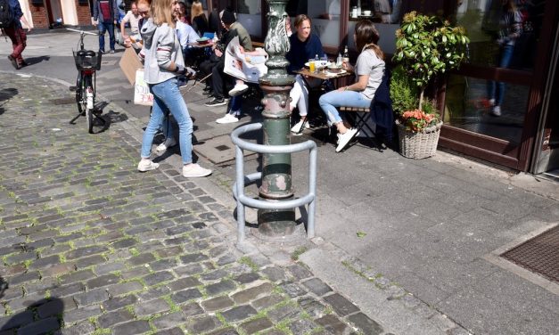 Gaslaterne am Carlsplatz bekommt Rammschutz