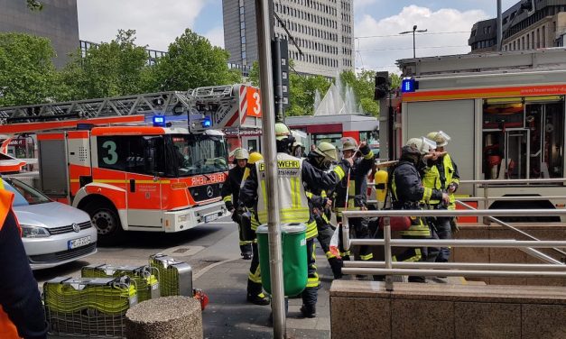 Brand im Technikraum der U‑Bahn- ein Mitarbeiter verletzt