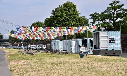 Stadtstrand an der Theodor-Heuss-Brücke aufgehübscht !