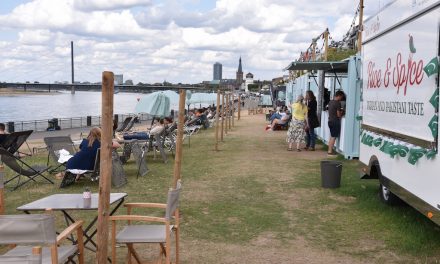 Unterschriftenlisten gegen den Stadtstrand