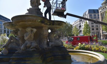 Schalenbrunnen am Corneliusplatz wurde gereinigt