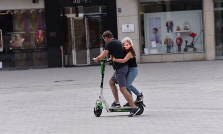 E‑Scooter, Segways und Co. — Dritter gemeinsamer Einsatz von Polizei und Stadt