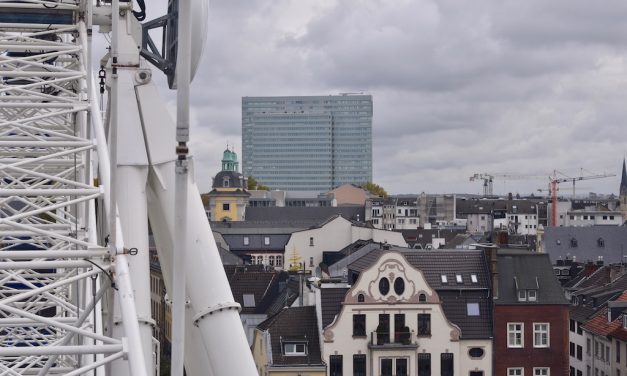 Frühstück mit Aussicht im Wheel of Vision