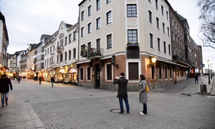 Bis auf kleine Windboen noch alles ruhig in Düsseldorf