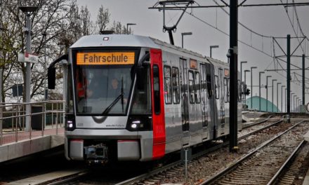 Erste HF6-Bahnen der Rheinbahn erhalten Zulassung für den Fahrgastbetrieb