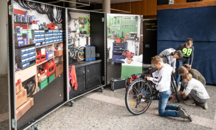 Gut sichtbar im Straßenverkehr