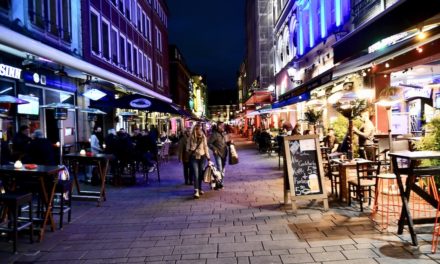 Sperrstunde 23 Uhr und Maskenpflicht in bestimmten Gebieten