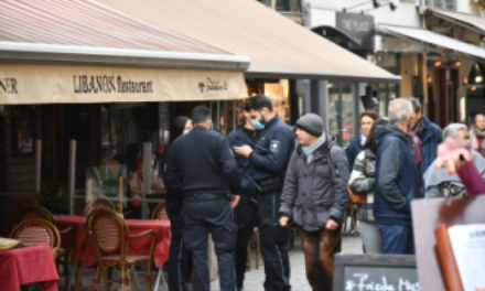 Erster Tag der Maskenpflicht in der Altstadt — Max 50 % der Besucher hielten sich daran