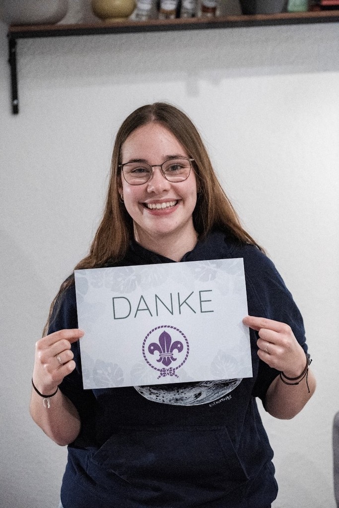 Studentin Lena Balzen freut sich über das Deutschlandstipendium. Foto: Stadtsparkasse Düsseldorf.