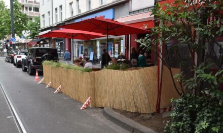 Landeshauptstadt verzichtet auf Sondernutzungsgebühren für Außengastronomie