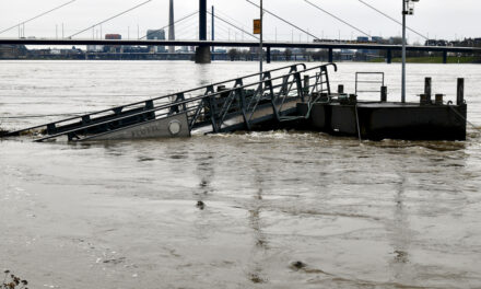 Düsseldorf bereitet sich auf das Hochwasser vor