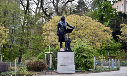 Mendelssohn-Bartholdy-Denkmal wieder zurück