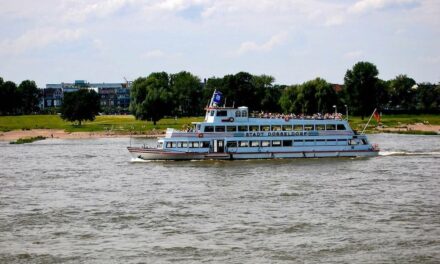 Weiße Flotte trennt sich von einem weiteren Ausflugsschiff