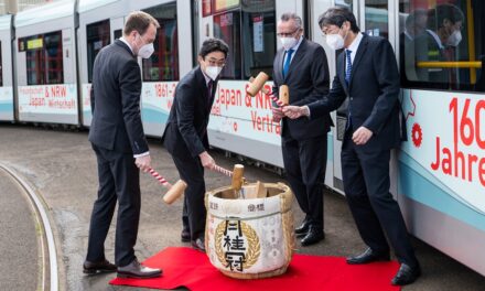 „Rollende Ausstellung“ macht auf 160 Jahre Kooperation mit Japan aufmerksam