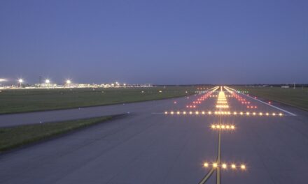 Deutsche Flugsicherung und Flughafen bereiten sich auf Zweibahnbetrieb in Düsseldorf vor