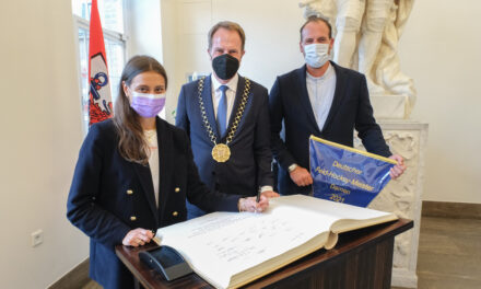 Ehrung für die Deutschen Feldhockey-Meisterinnen des Düsseldorfer HC im Rathaus