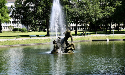 Tritonenbrunnen, Schalenbrunnen und Gröne Jong sprudeln wieder