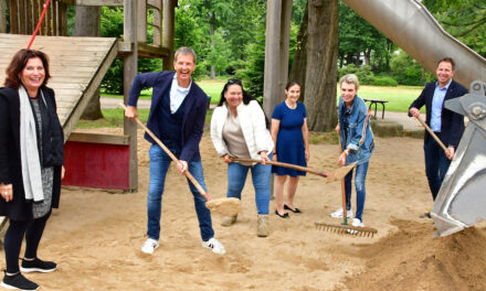 Sterntaler Düsseldorf spendet frischen Spielsand für die vom Hochwasser betroffenen Spielplätze