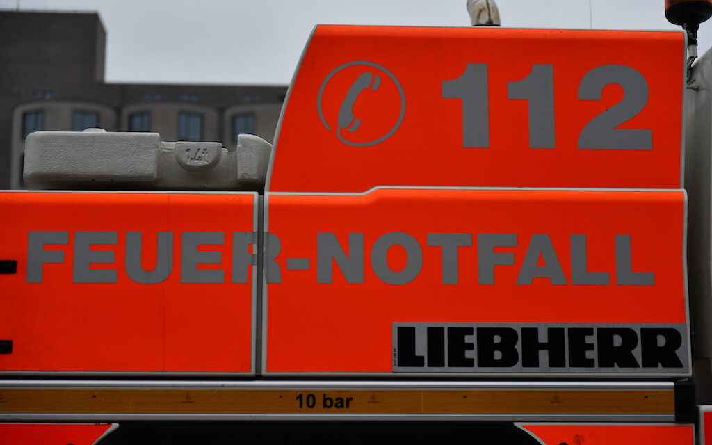 Feuer in einem Gewerbebetrieb in Düsseldorf-Oberbilk