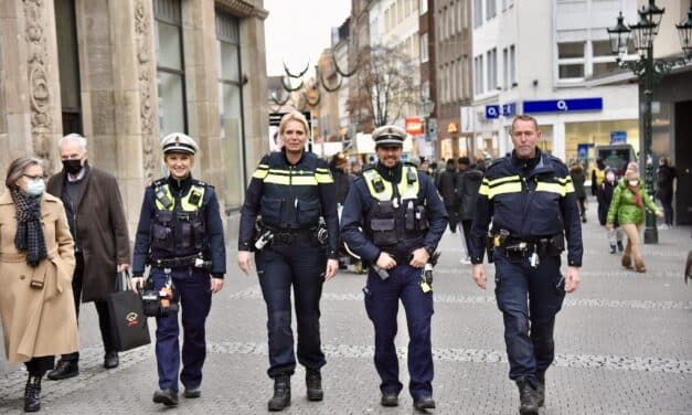 Deutsch-Niederländische Doppelstreifen auf den Weihnachtsmärkten