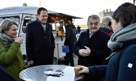 Heute vierter “Coffee with a Cop” auf dem Burgplatz