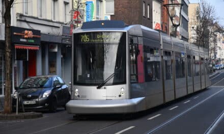 Busse und Bahnen fahren in der letzten Nacht des Jahres häufiger und durchgängig