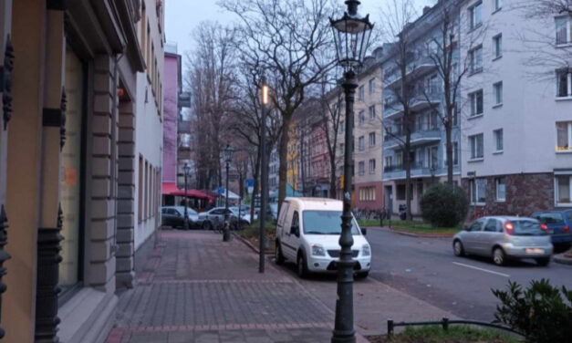 Düsseldorf testet zusätzliche Beleuchtung auf Adaptionsstrecken