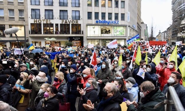 Oberbürgermeister Dr. Stephan Keller verurteilt den Angriff Russlands auf die Ukraine “aufs Schärfste”