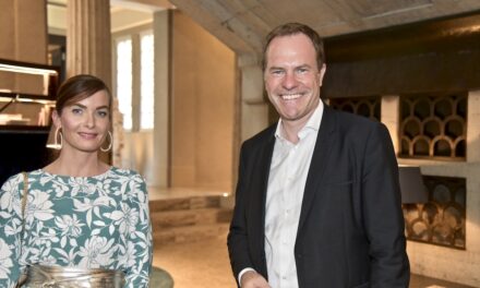Oberbürgermeister Dr. Stephan Keller schlägt Britta Zur als neue Dezernentin für Sport und Bürgerservices vor