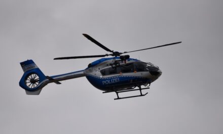 Fahndung mit Hubschrauber in Stadtmitte