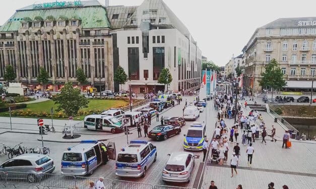 Stadt und Polizei verstärken Maßnahmen gegen Autoposer