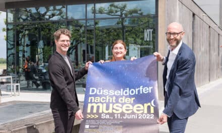 Ein kunstvoller Abend im Mondlicht mit 40 Museen und Galerien