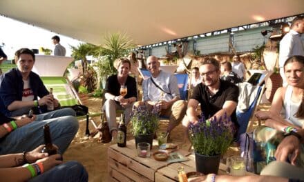 Sommerfeeling mit Strandatmosphäre im Kino Beach Düsseldorf