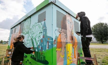 Stromcontainer mit Motiven der Rheinkirmes besprüht