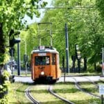 Eine Bühne auf Schienen