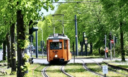 Ein Hochgenuss auf Schienen – mit der Oldiebahn auf Sekttour