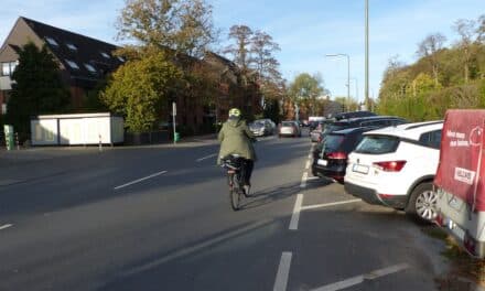 1.000 Meter neuer Radweg auf der Torfbruchstraße