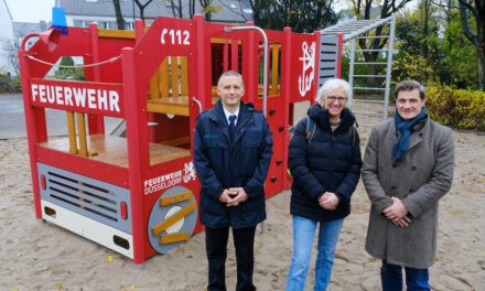Feuerwehr-Mottospielplatz in Eller eröffnet