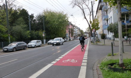 Radhauptnetz – dauerhafte Markierungen auf Bilker und Oberbilker Allee