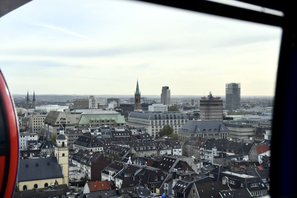 Blick aus dem Riesenrad auf Düsseldorf Foto: LOKALBÜRO