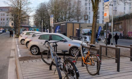 Ein urbaner Ort für neue Mobilität: das Bachplätzchen