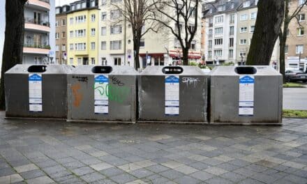 Leerung der Wertstoff-Container im Stadtgebiet zum Jahreswechsel