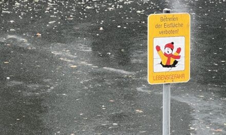 Eisflächen auf Gewässern nicht betreten!